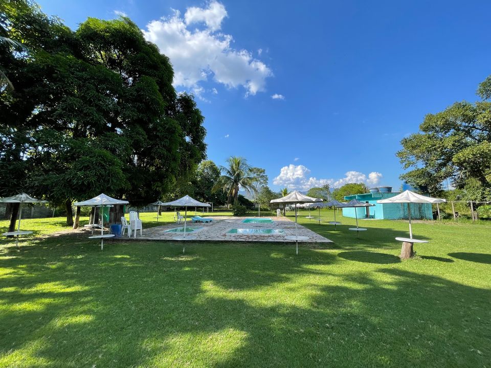 Fazenda/Sítio na Avenida do Parque, 368, Santa Cruz da Serra em Duque